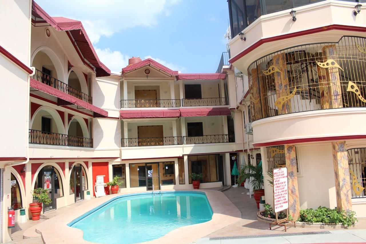 Hotel Luxe Confort Port-au-Prince, Haiti