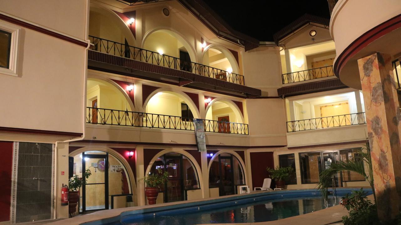 Hotel Luxe Confort Port-au-Prince, Haiti